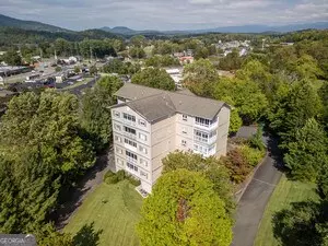 Hiawassee, GA 30546,121 River Street