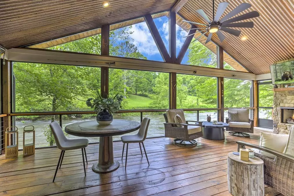 Blue Ridge, GA 30513,2263 Dial Road