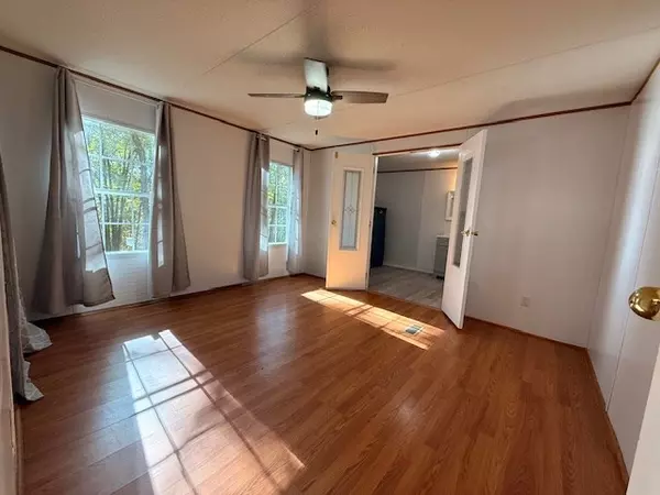 Ellijay, GA 30540,193 Mt Pisgah