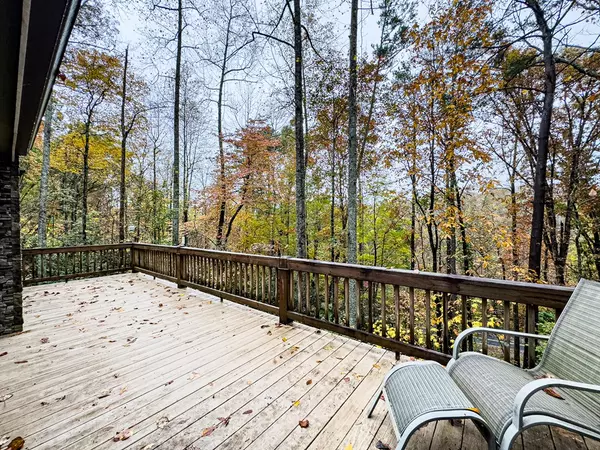 Hayesville, NC 28904,231 Dogwood Circle