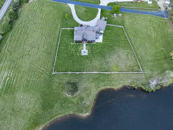 Morganton, GA 30560,42 Lone Pine Drive