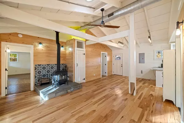 Blue Ridge, GA 30513,210 Overbend Trail