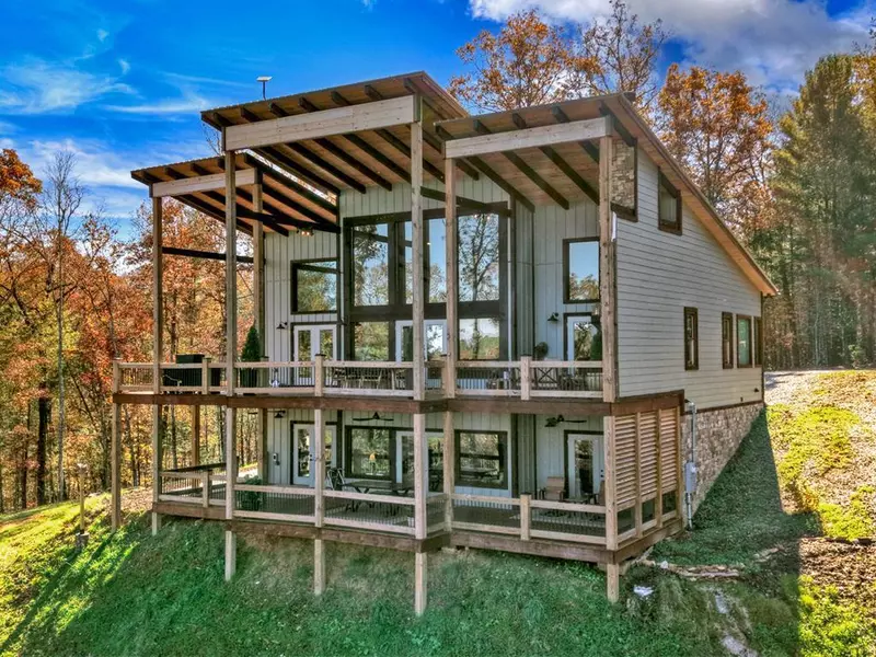 115 Hawks View, Mineral Bluff, GA 30559