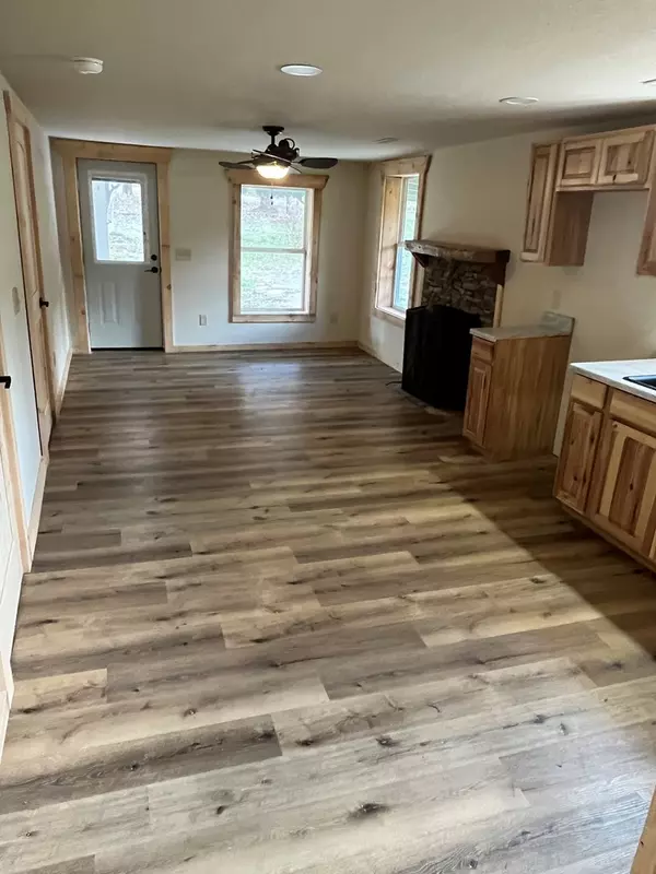 Young Harris, GA 30582,6489 Crooked Creek Road