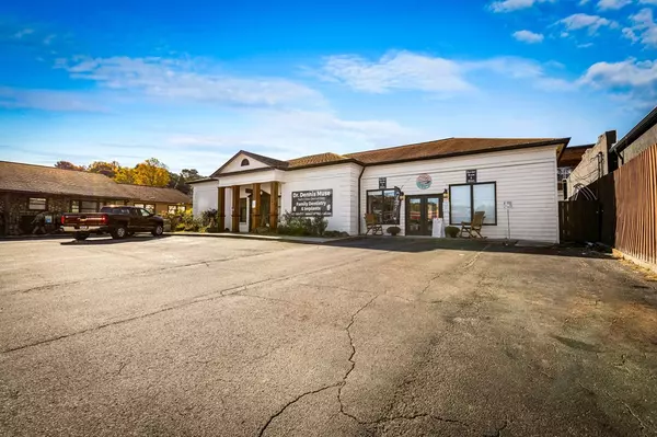 Copperhill, TN 37317,104 Grand Avenue