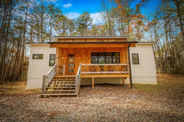 649 Lees Ride, Mccaysville, GA 30555