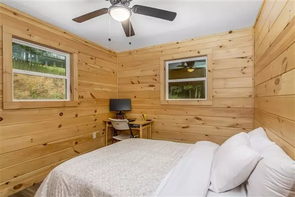 Morganton, GA 30560,1519 Tipton Springs Road