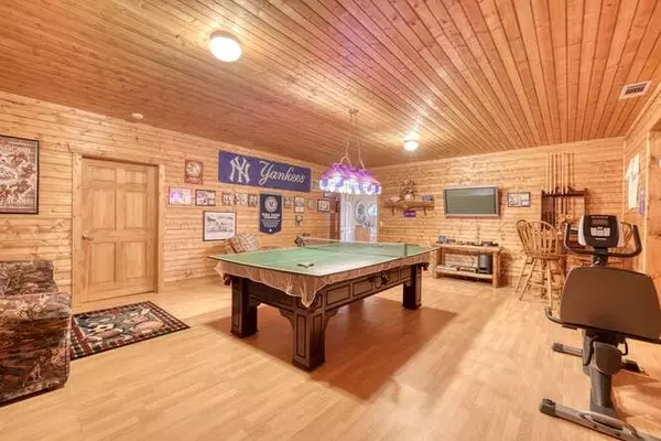 Blairsville, GA 30512,194 Forest Hill Drive