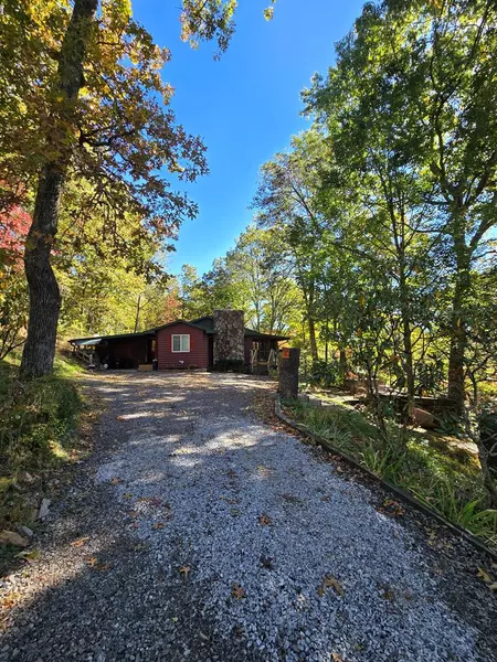 50 Tanglewood Ridge Road, Murphy, NC 28906