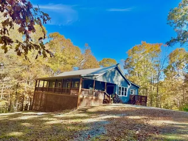 Blue Ridge, GA 30513,156 Peter Knob Road