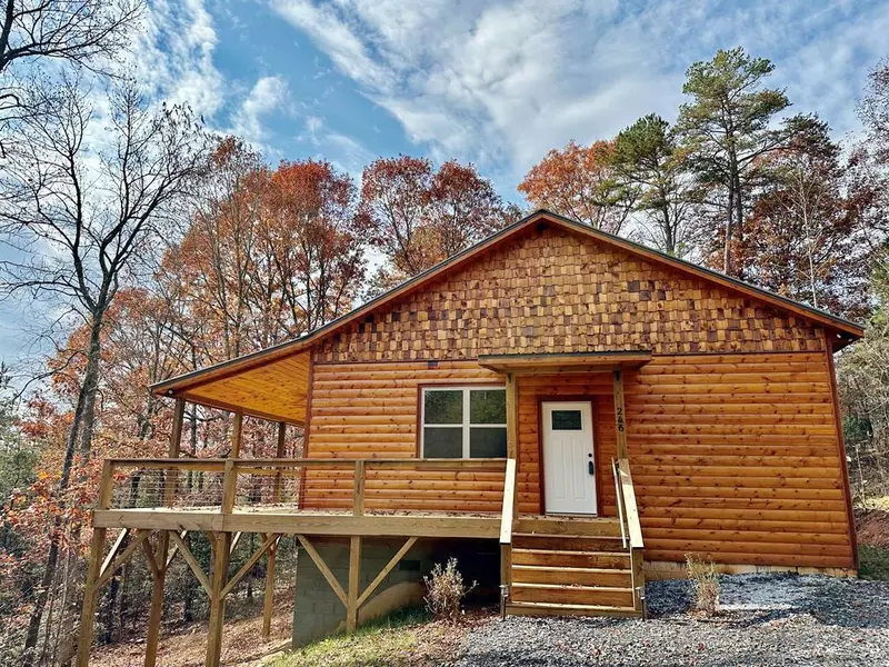 246 Brasstown Acres Drive, Brasstown, NC 28902