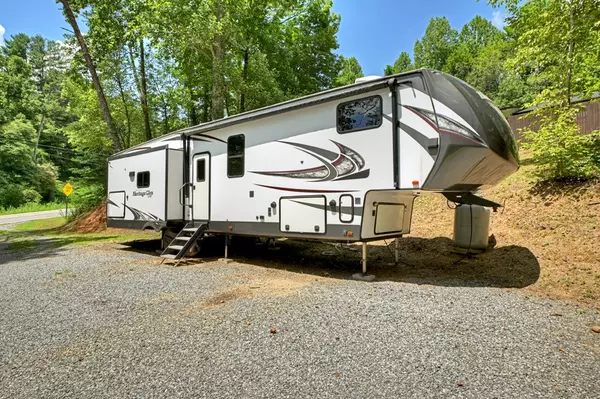 Blue Ridge, GA 30513,881 Aska Road