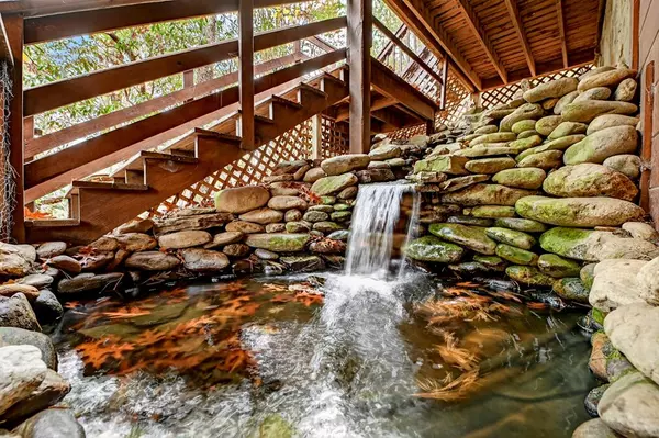 Blue Ridge, GA 30513,90 Dupont Drive