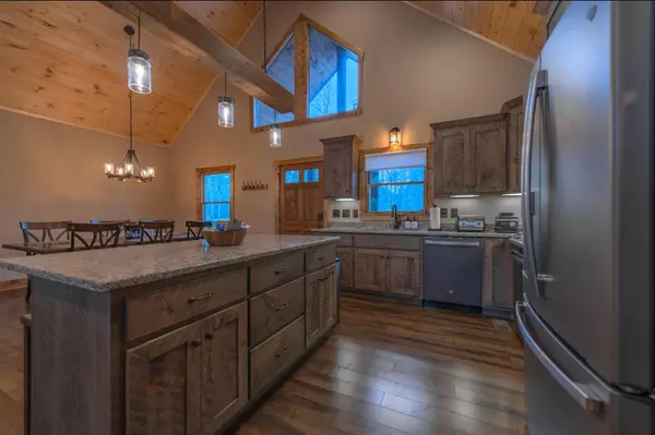 Ellijay, GA 30540,135 Ruby Lane