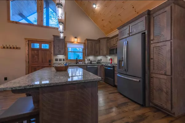 Ellijay, GA 30540,135 Ruby Lane