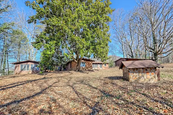 Hiawassee, GA 30546,314 Lakeside Drive