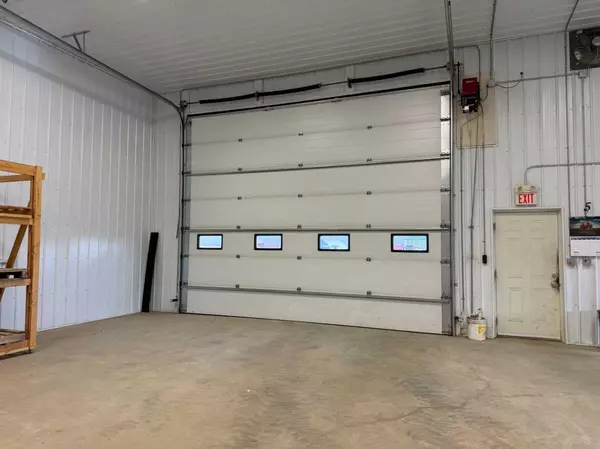 Grimshaw, AB T0H 1W0,5705 49 ST