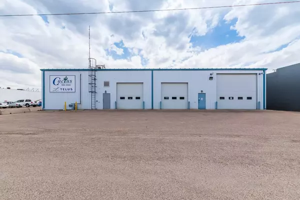 662 16 ST SW, Medicine Hat, AB T1A 4X1