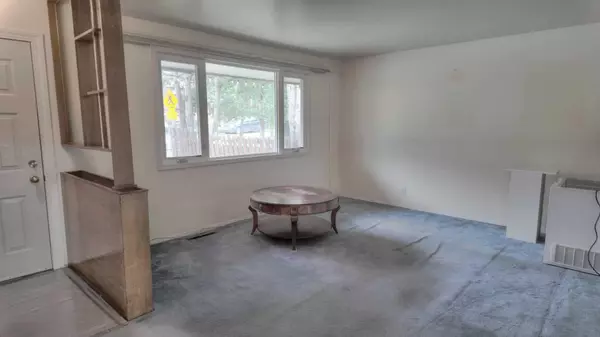 Exshaw, AB T0L2C0,8 Barrier Mountain DR