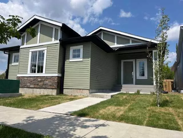 906 Macleod TRL SW, High River, AB T1V 1C1