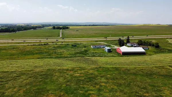 Rural Foothills County, AB T0L 0X0,306220 17 ST E