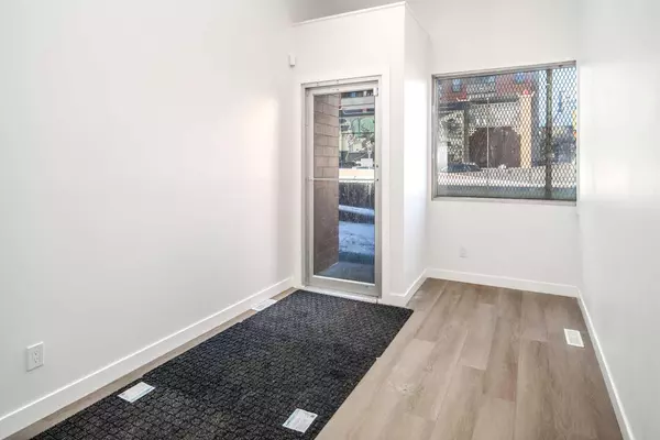 Calgary, AB T2G 2B6,200A Centre ST SE