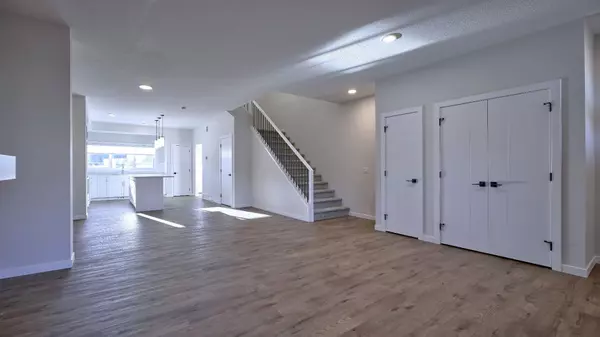 Calgary, AB T2X 5V2,87 Legacy Reach CT SE