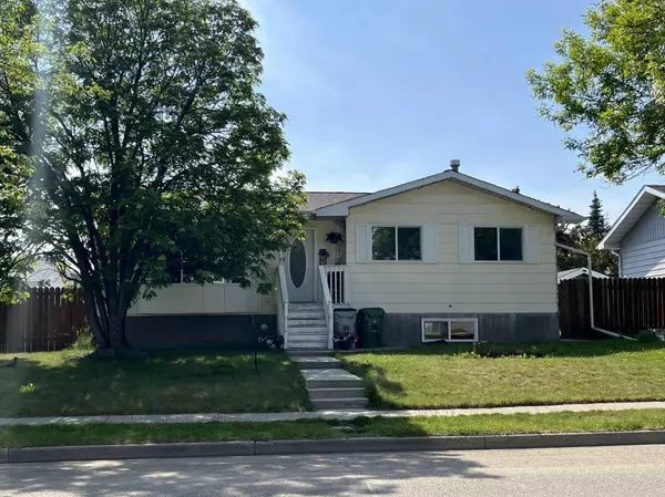 1402 Edson Drive, Edson, AB T7E 1H6