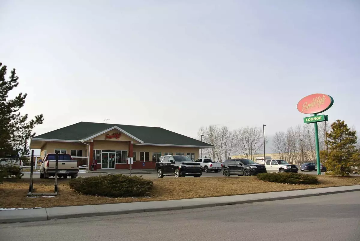 High River, AB T1V 2B1,1515 13 AVE SE