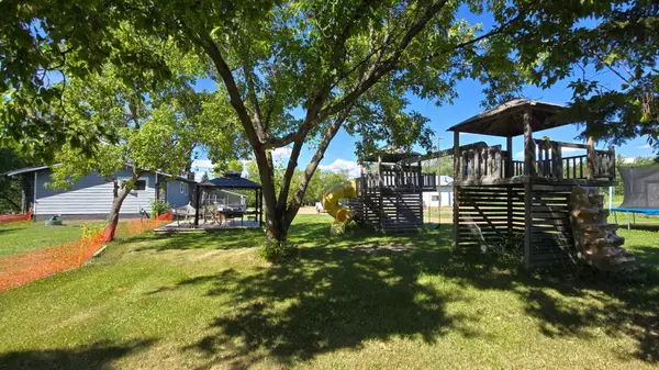 Plamondon, AB T0A 2T0,858 Hwy #67537