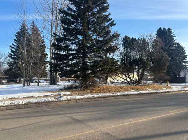 Whitecourt, AB T7S1A8,4504 55 AVE