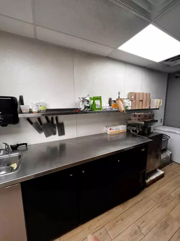 Calgary, AB T2P 0A9,123 Any ST