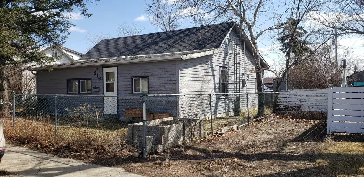 216 3 AVE N, Champion, AB T0L 0R0