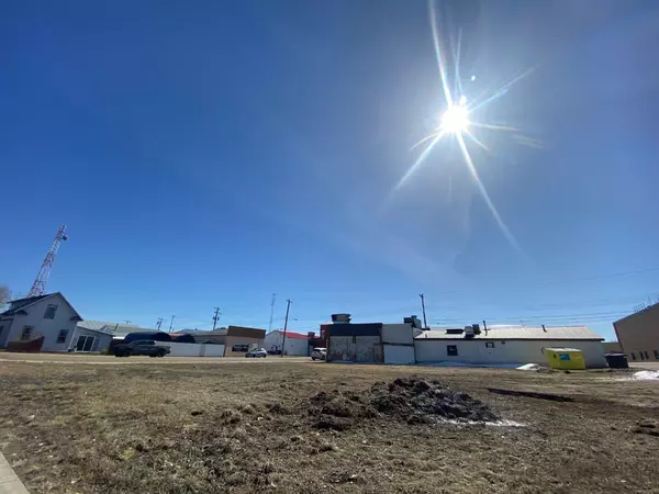 305-307 1 ST W, Hanna, AB T0J1P0