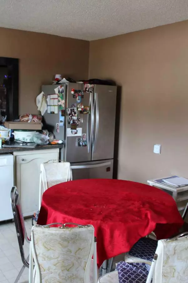 Manning, AB T0H 2M0,316 5th AVE SE