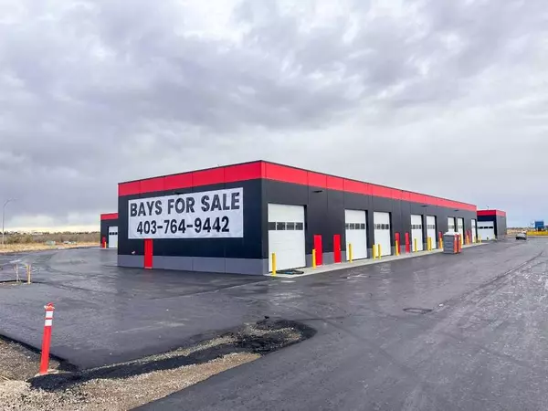 Okotoks, AB T1S5S8,40 Southbank CRES #40