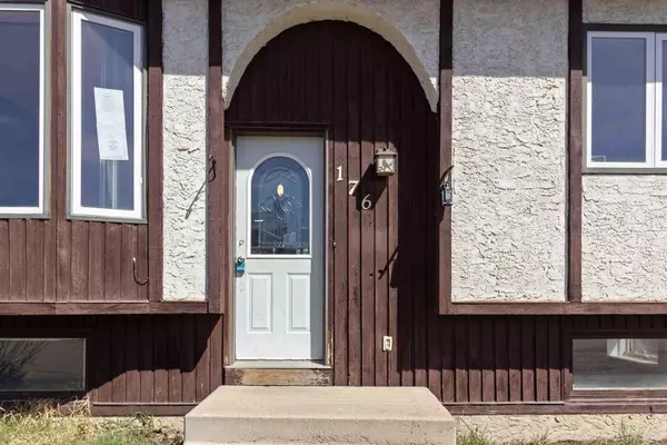 Fort Mcmurray, AB T9K 1P8,176 Fullerton DR