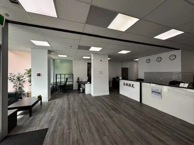 128 2 AVE SE, Calgary, AB T2G 5J5