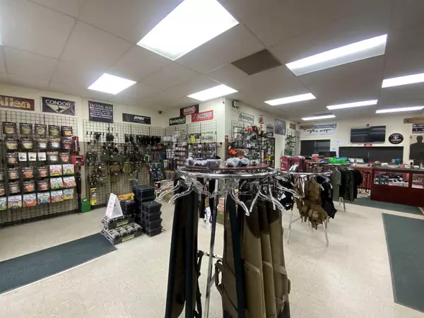 Lethbridge, AB T1H 0C5,3221 2nd AVE