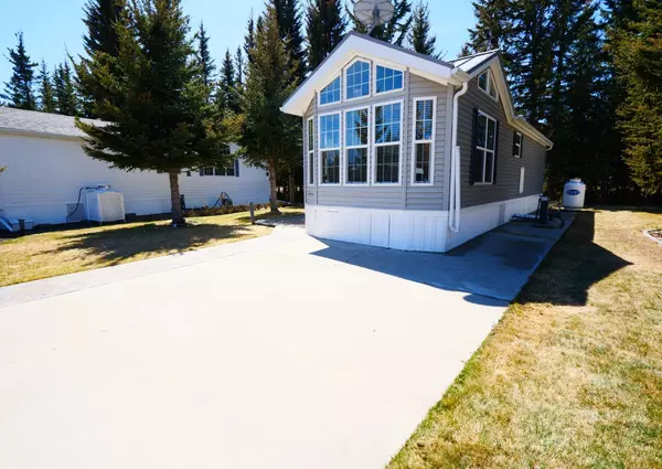 Rural Mountain View County, AB T0M1X0,32379 Range Road 55 #40