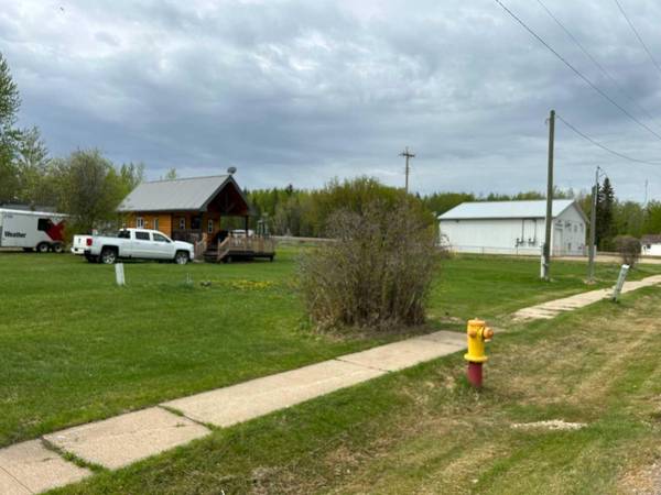 16 1 ST E, Faust, AB T0G 0X0