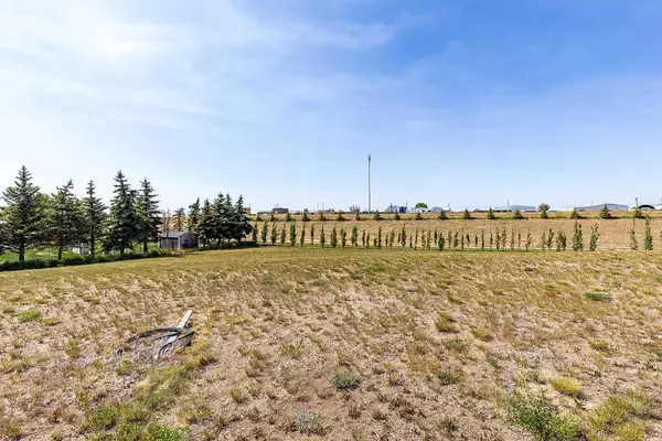 Dunmore, AB T1B 0J9,12 Yuma VLY