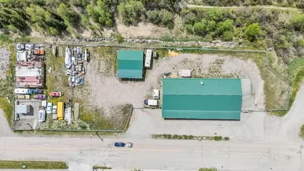 Cremona, AB T0M 0B9,211 Railway AVE E