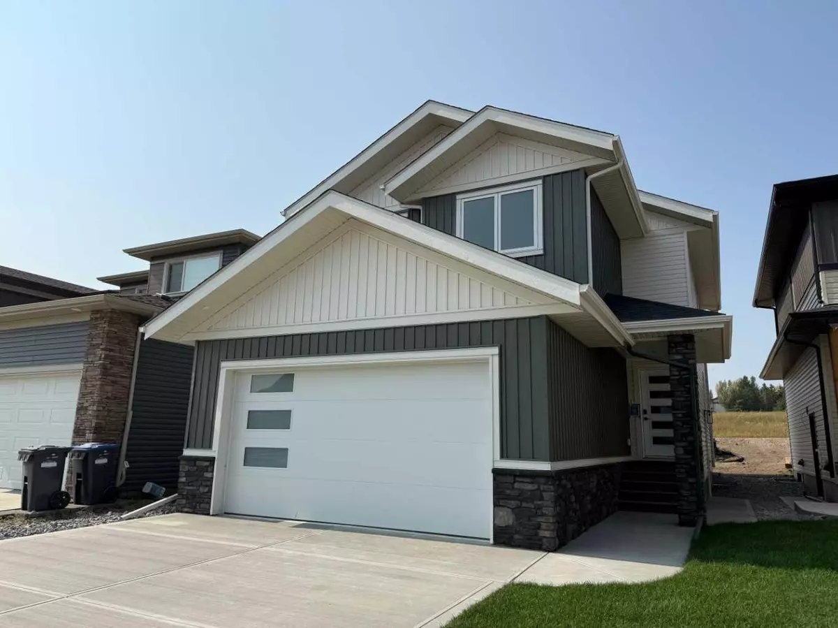 Sylvan Lake, AB T4S0V8,117 Crestview BLVD