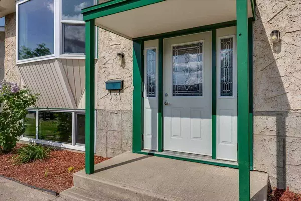 Red Deer, AB T4P 1P6,78 Nichols CRES