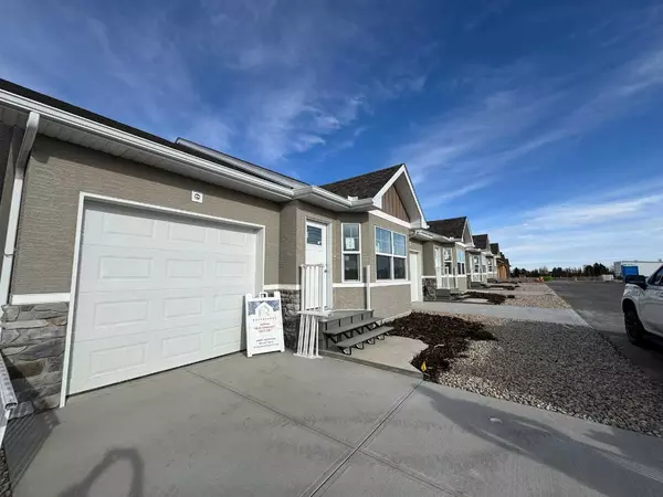 Vulcan, AB T0L 2B0,419 Meadowlark WAY