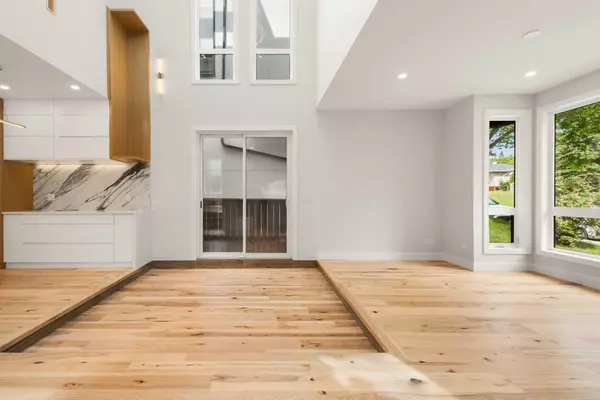 Calgary, AB T2M 1V5,1725 23 AVE NW