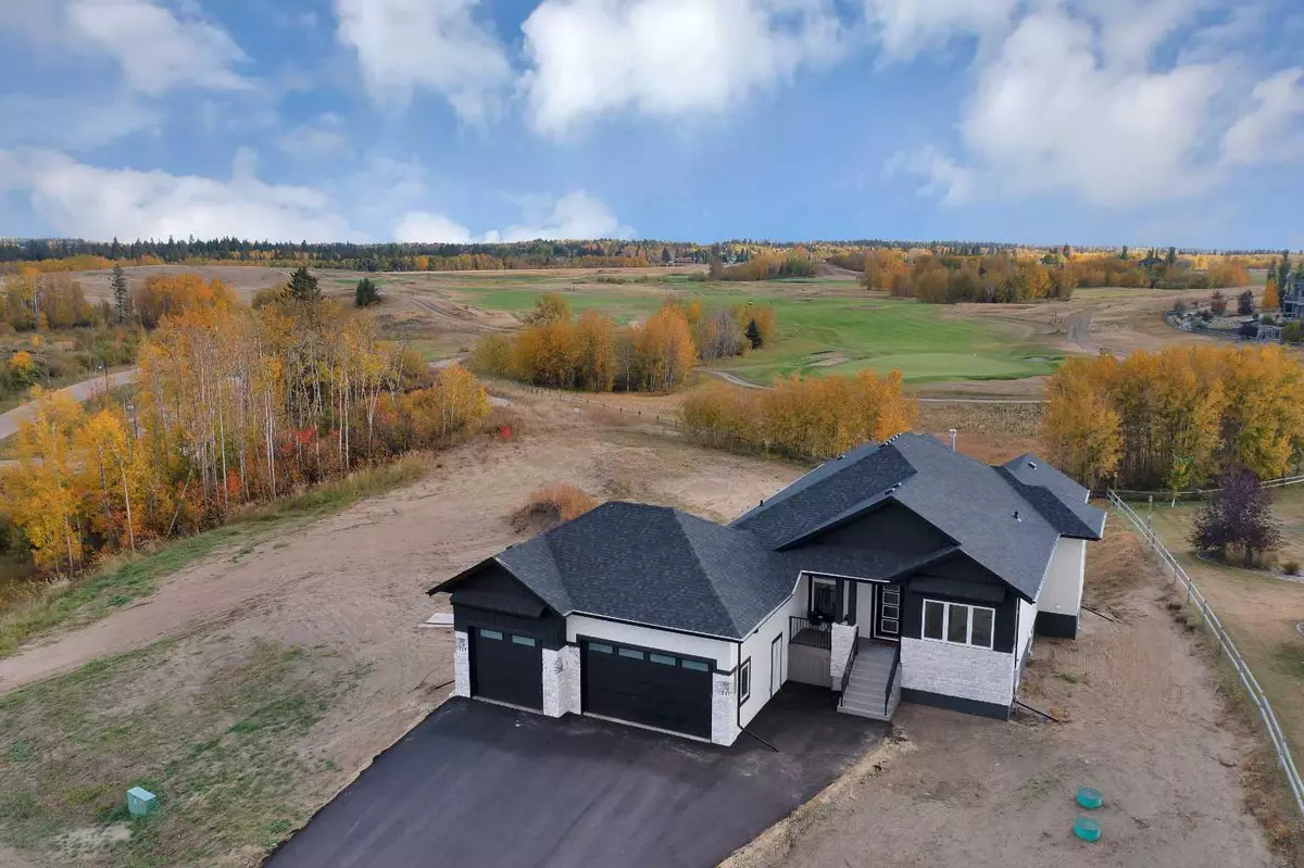 Rural Ponoka County, AB T4L 1X9,305 Wolf Run DR