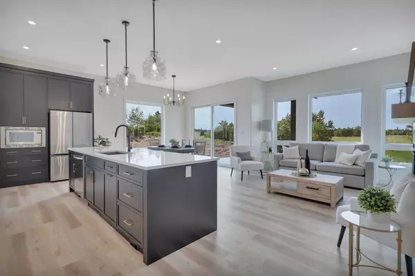 Rural Ponoka County, AB T4L 1X9,305 Wolf Run DR