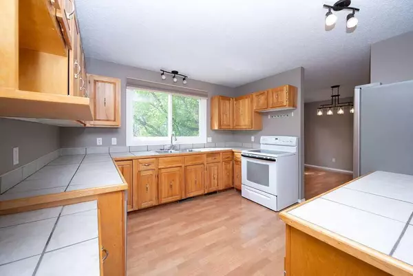 Athabasca, AB T9S 1J7,5300 43 AVE